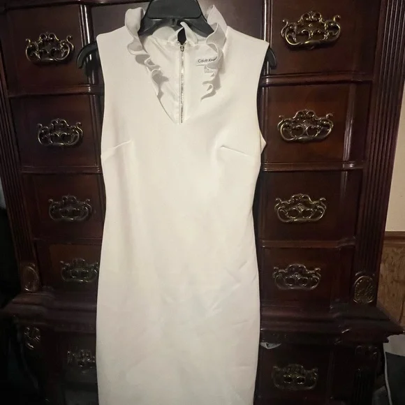 Calvin Klein White Ruffle Collar Mini Dress - Picture 1 of 4